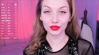 DakotaMabs -Charming young babe sweetly chatting and teasing in front of the camera