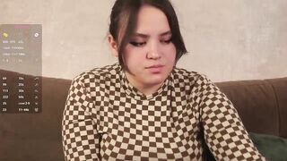 PhyllisBuffkin -Lush college girl masturbates with a vibrator and sweetly chatting in her clothes